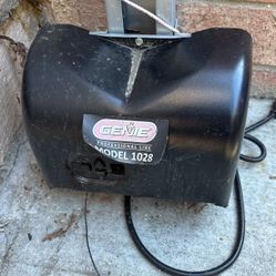Genie Garage Door Opener 
