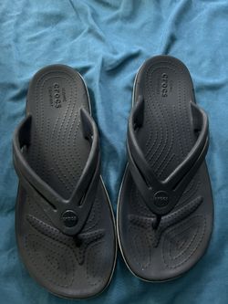 Iconic Crocs comfort: Croc Flip-flops Sz 9