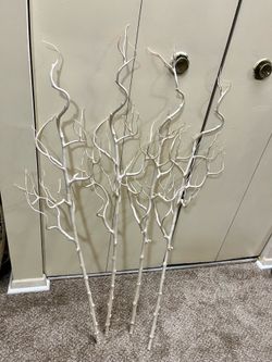 Set of 4 cream synthetic decorative branches details in the photos pickup Gaithersburg md20877
