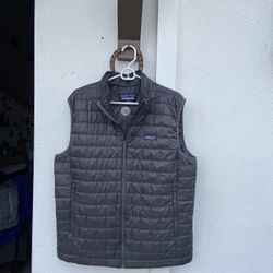 Men's Patagonia Nano Puff Vest (Large) 