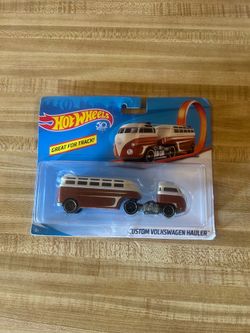 Hot Wheels Custom Volkswagen Hauler