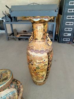 2 royal satsuma vases