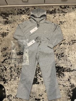 ALO GREY HOODIE AND SWEATS SET SIZE M