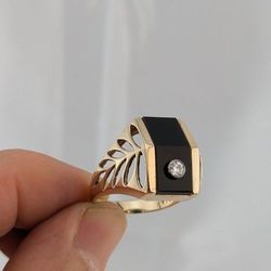 14K Gold Men's Black Onyx & Diamond Ring 
