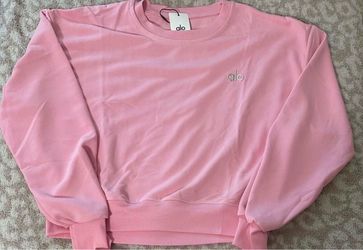 Alo 🌸🌸🌸 cropped crewneck $40 **READ DESCRIPTION**