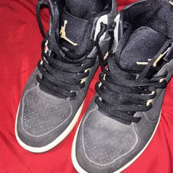 Jordan Flights Size 7.5