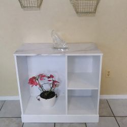 White Marble Entryway Console Table / Storage Shelf