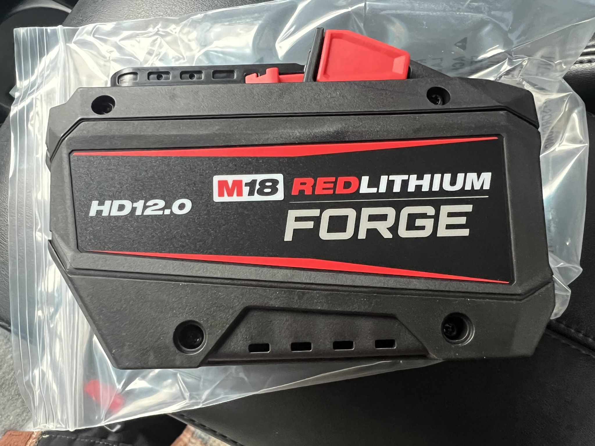 MILWAUKEE 12.0AH BATTERY
