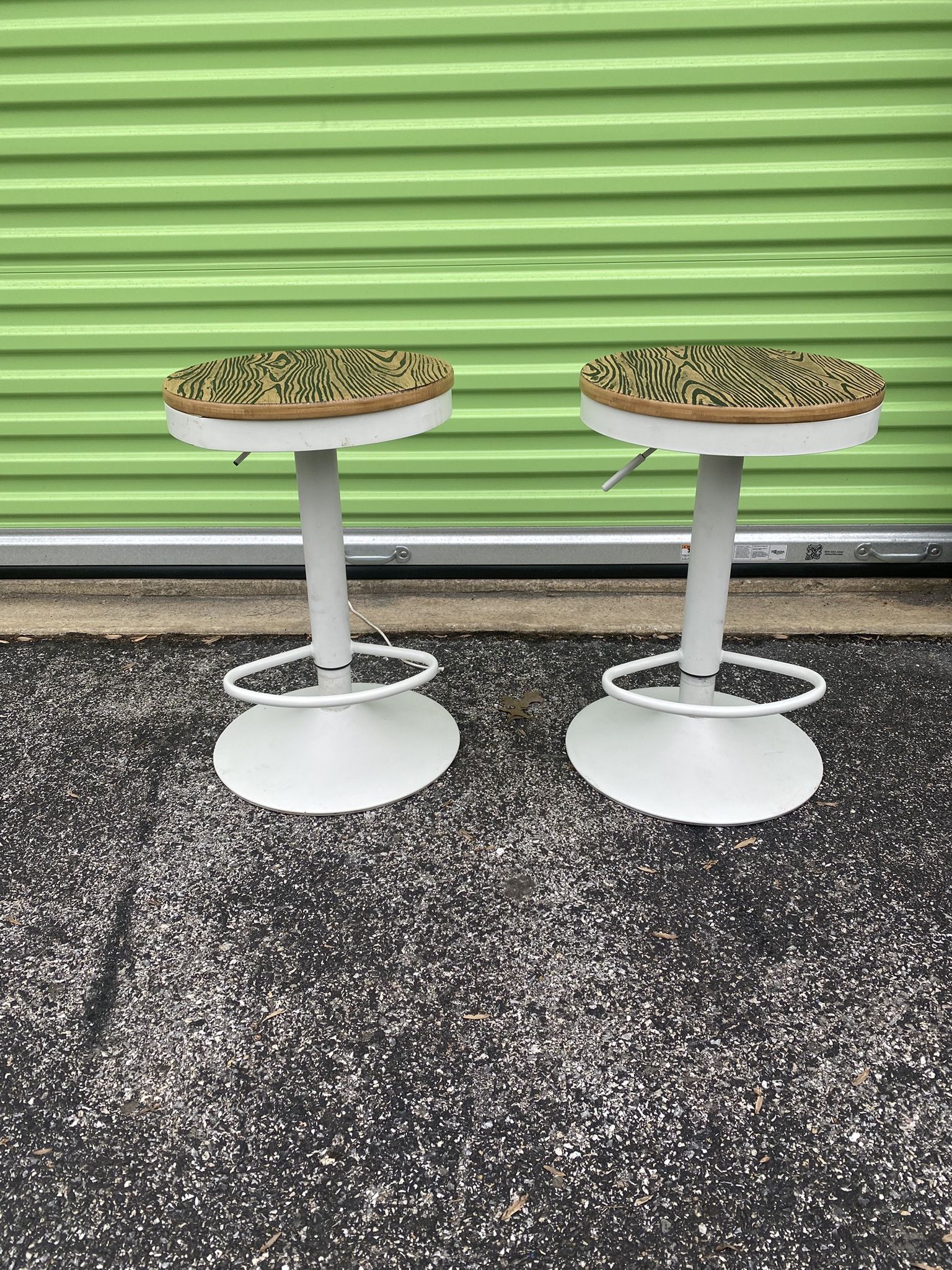 2 LUMI Height Adjustable Barstools White Metal Base And Wooden Seats