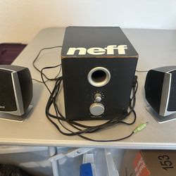 2.1 Speaker Set w/ Subwoofer + 2 Satellite Speakers (Bass/Volume Controls, 3.5mm AUX)