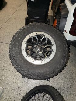 OEM Ram TRX 18" Beadlock-Capable Spare Wheel + 35" Tire & Mopar Bed Mount