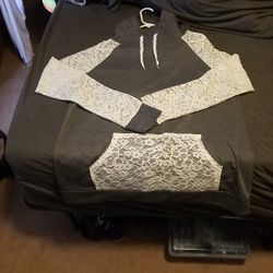 Women's XL Dark Grey Lace Sleeve Pullover Hoodie
