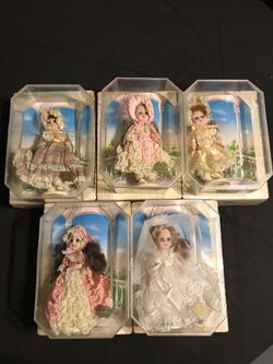 Vintage 1980’s World Doll Complete Set Of 5 New Old Stock in Excellent Condition