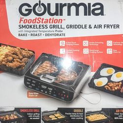 Never Used - Gourmia Smokeless Food Griddle & Air Fryer