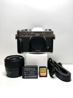 Fujifilm X-T30 Mirrorless Camera with 15-45mm Lens