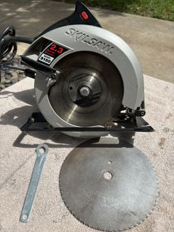 Like New SKILSAW 5150 7 1/4” Circular Saw Kit-10 Amp, 2.3 HP, Blades, Wrench 