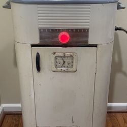 Vintage Westinghouse White Metal Roaster Oven Cabinet With Roaster n Accessories