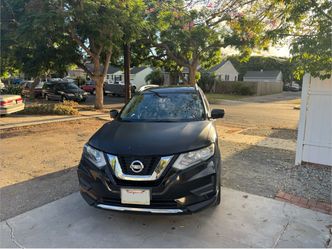 2017 Nissan Rogue SUV – Black