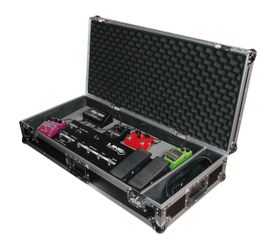 B-Stock: Odyssey FZGPEDAL32W, Flight Case for 32-Inch Wide Guitar Pedal Board