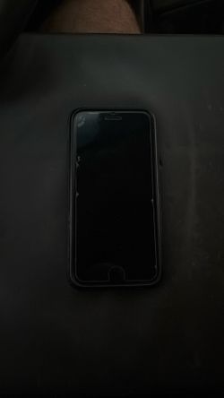 iPhone 8 64 GB Unlocked