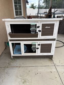 2 Story Bunny Hutch