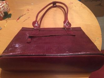 Red Vintage Leather Shoulder bag!