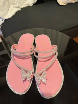 Cute ladies, sandals, size 7