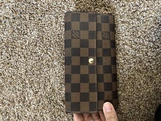 LOUIS VUITTON WALLET