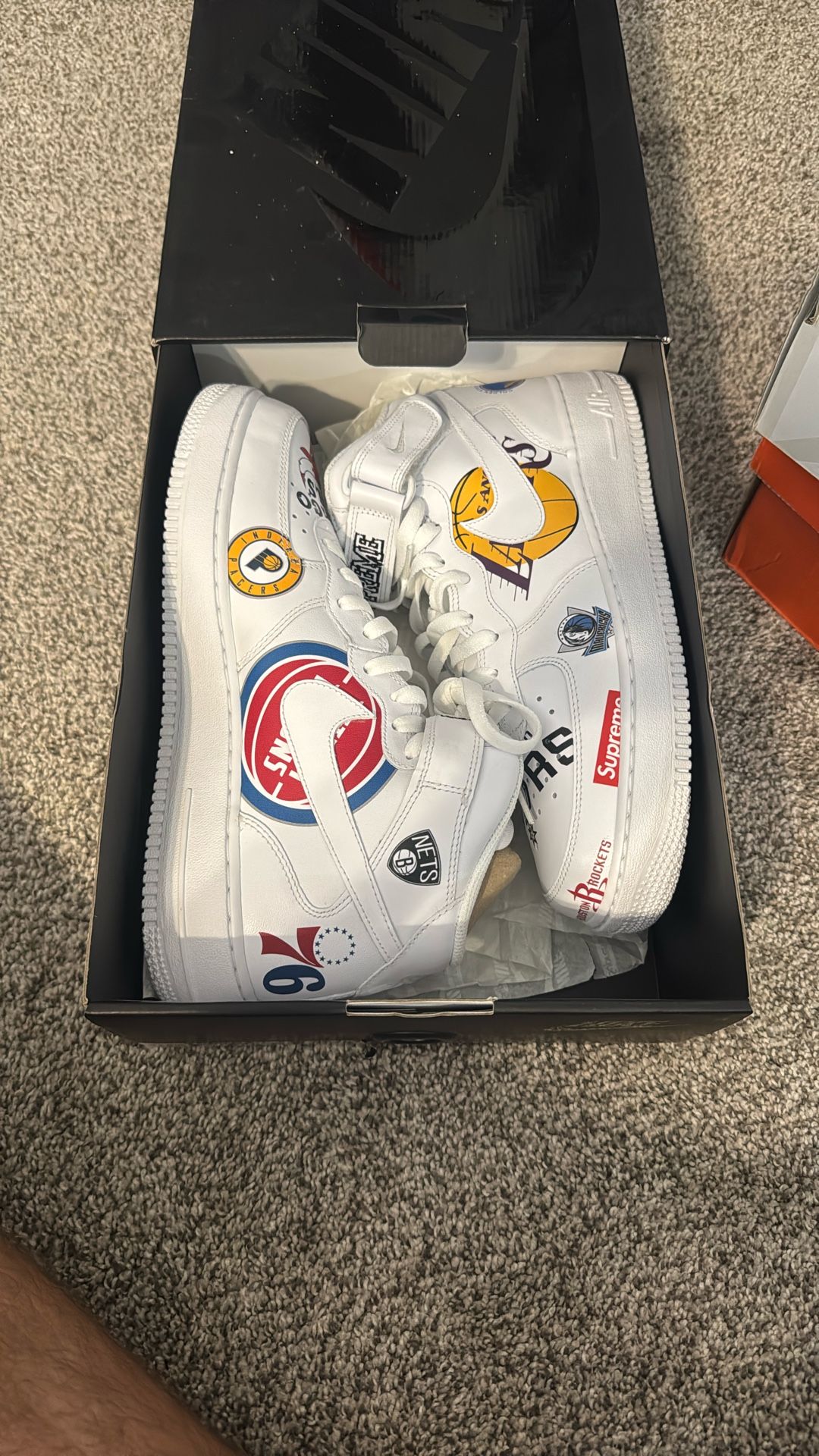 SUPREME X NBA Air Force One
