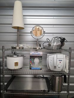 $70 for All, Lot Of (8) Household Electric Kettle, Flat Panel Griddle, Rice Cooker, Deep Fryer, Mirror, Lamp