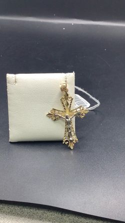 14K Gold Crucifix Cross Pendant