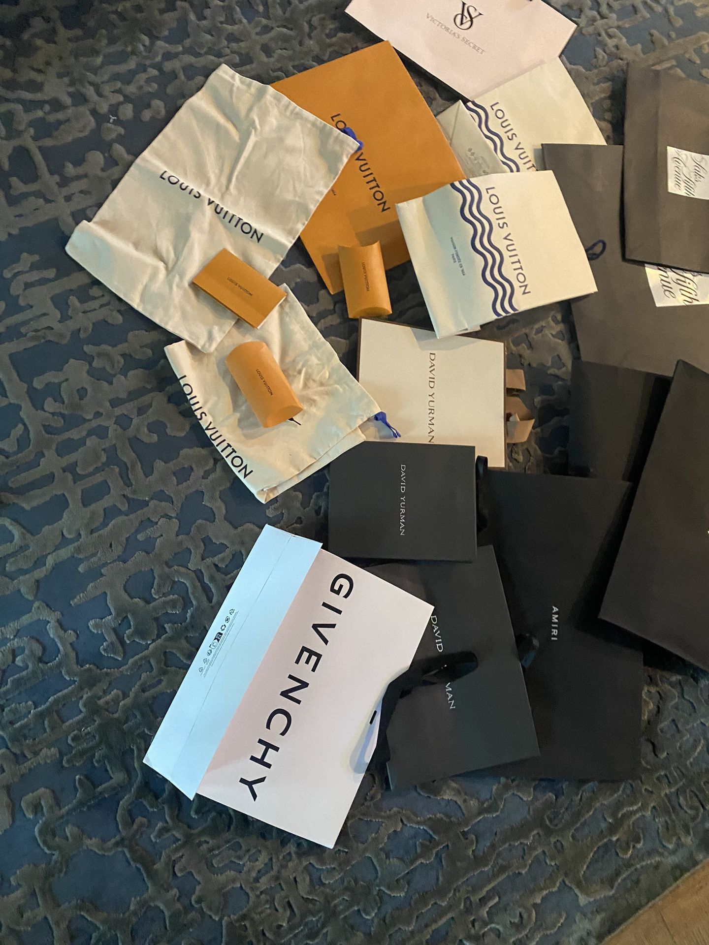 Louis Vuitton , Yurman, Amici, Moncler Dust And Gift Bags 