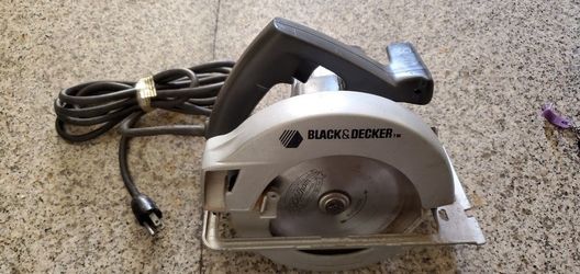 BLACK & Decker 7-1/4" SawCat Circular Saw