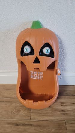Whimsy Jack o  lantern animated  candy bowl