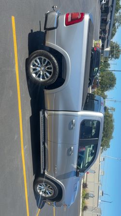 2020 Ram 1500 Laramie 5.7