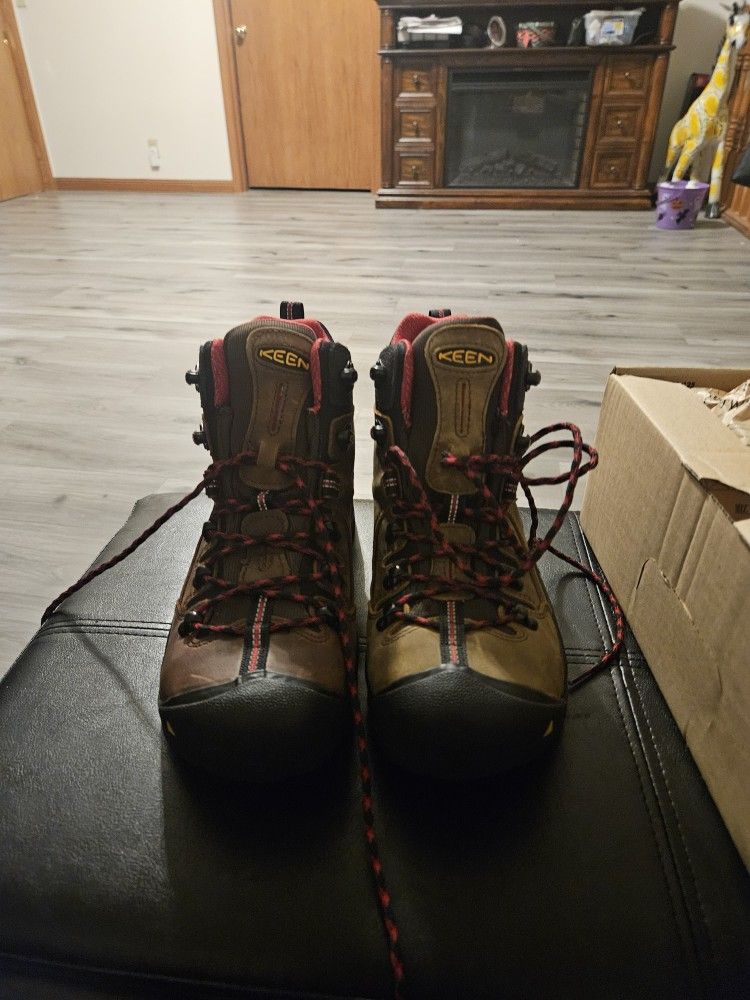 Keen Work Boots Size 8