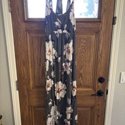 Maternity Maxi Dress Size S
