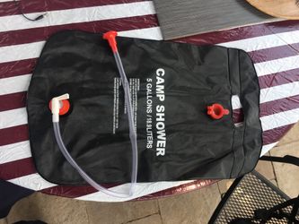 Camp shower 5 gallons