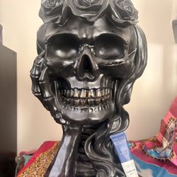 Mrs Skeleton 