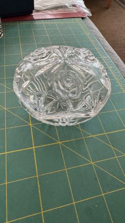8 jewelry trinket boxes/dishes (Princess House and silver plated)
