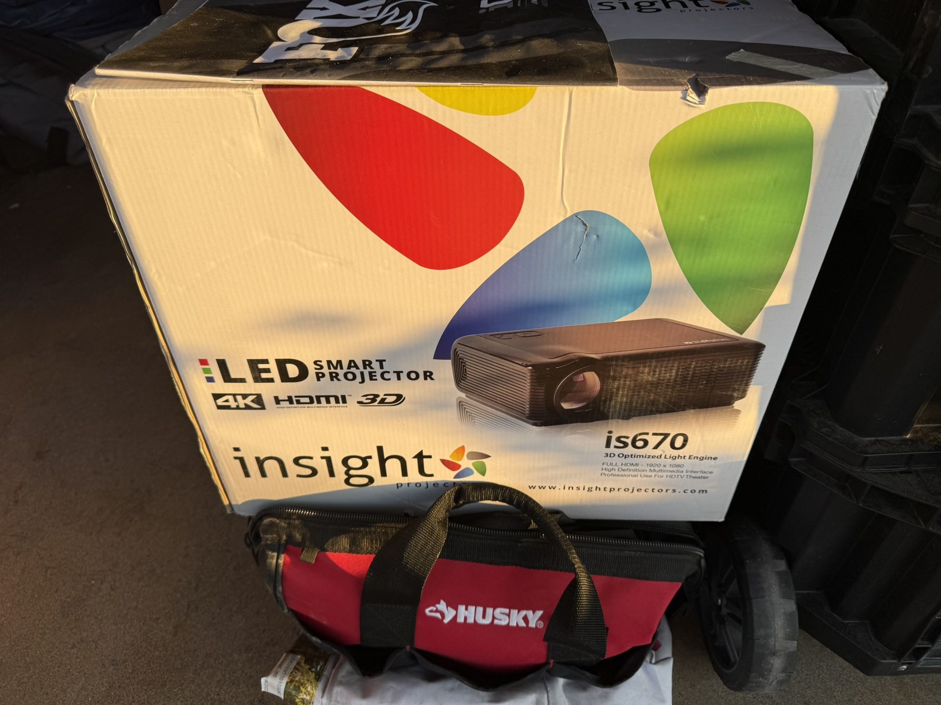 Insight Led 4k Projector Is670
