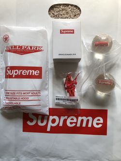 Supreme gifts accessories