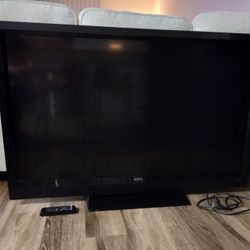 VIZIO 47" Smart TV LCD HD