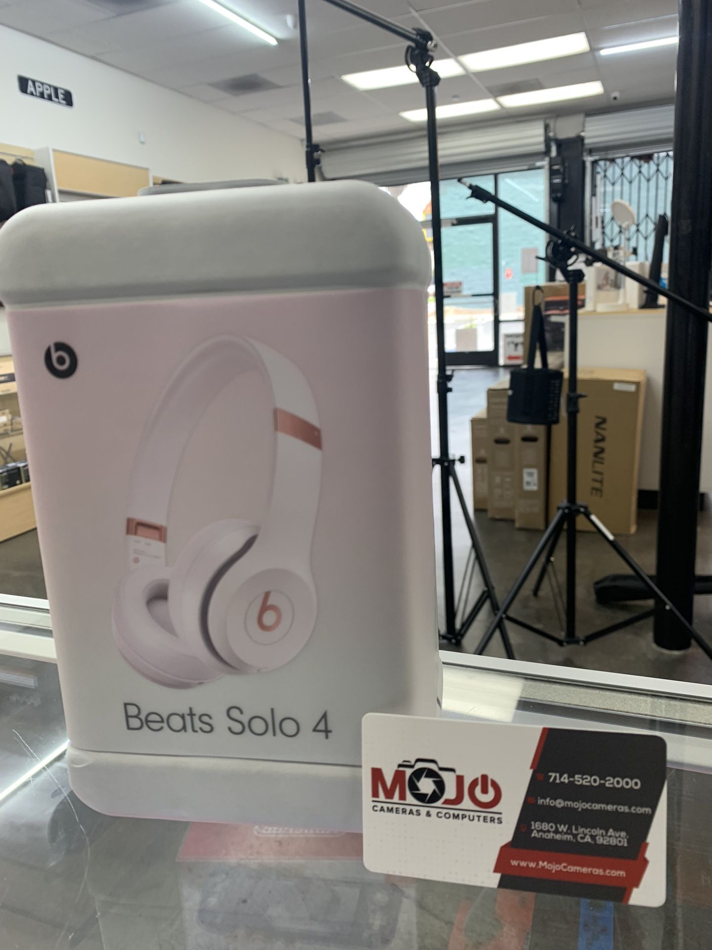Beats Solo 4 