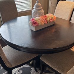 Dining Room Table Serves For