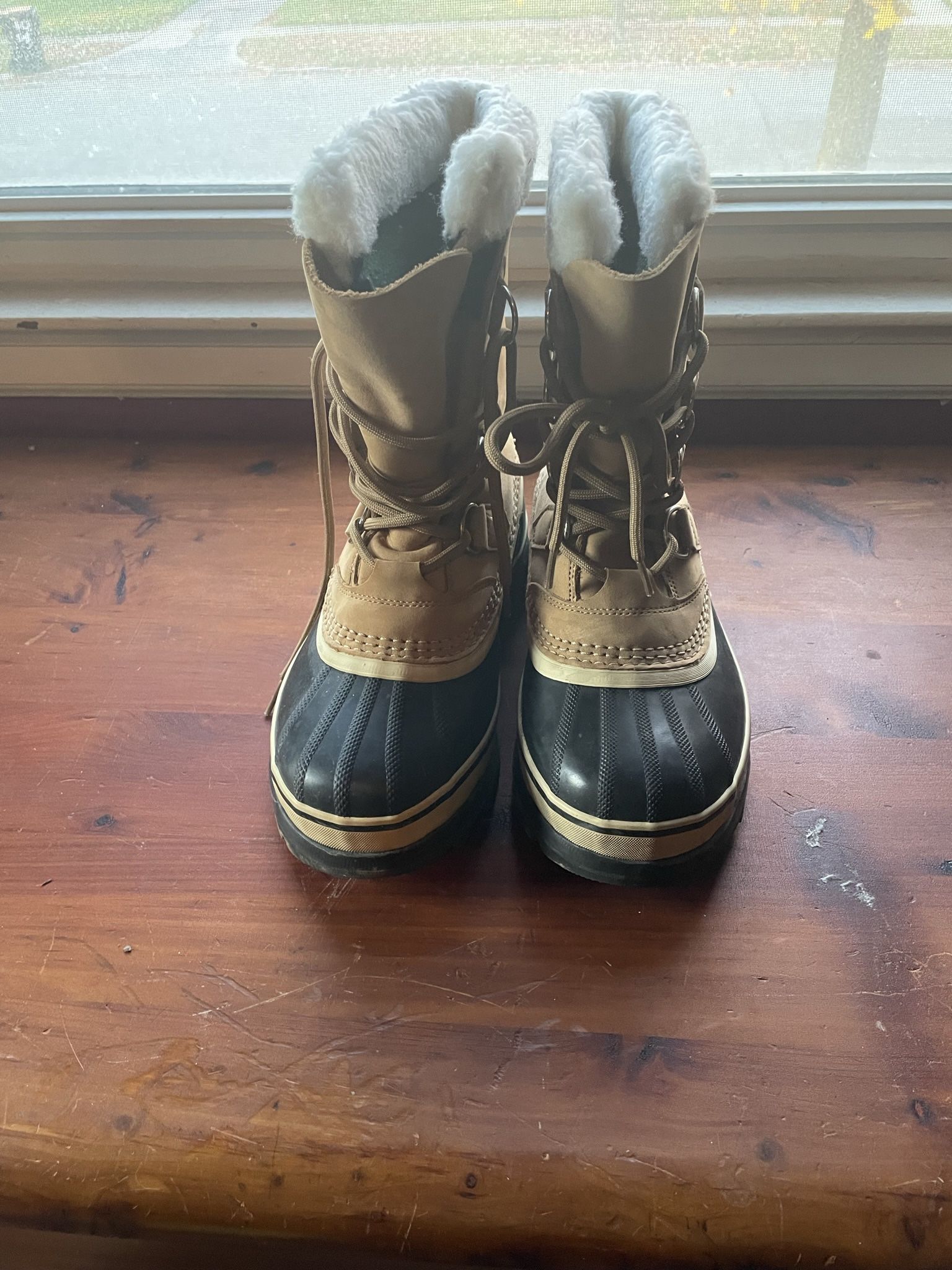 Sorrel Women’s Boots 6