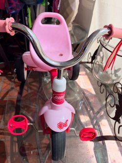 Radio Flyer Pink Kids Tricycle