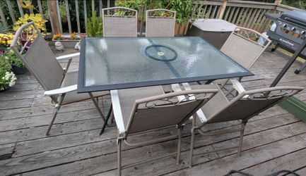 Outdoor patio set