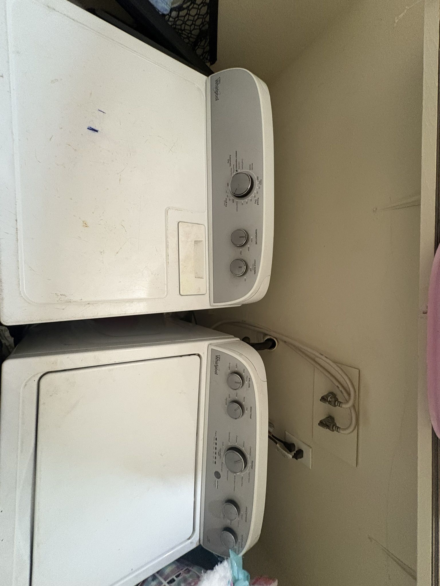 Whirlpool Washer And Dryer Set.