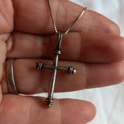 925 STARLING SILVER  ""CROSS NECKLACE ✝️ """